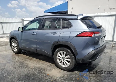 2022 Toyota Corolla Cross Le из США, поврежденный, VIN 7MUCAABG6NV026140